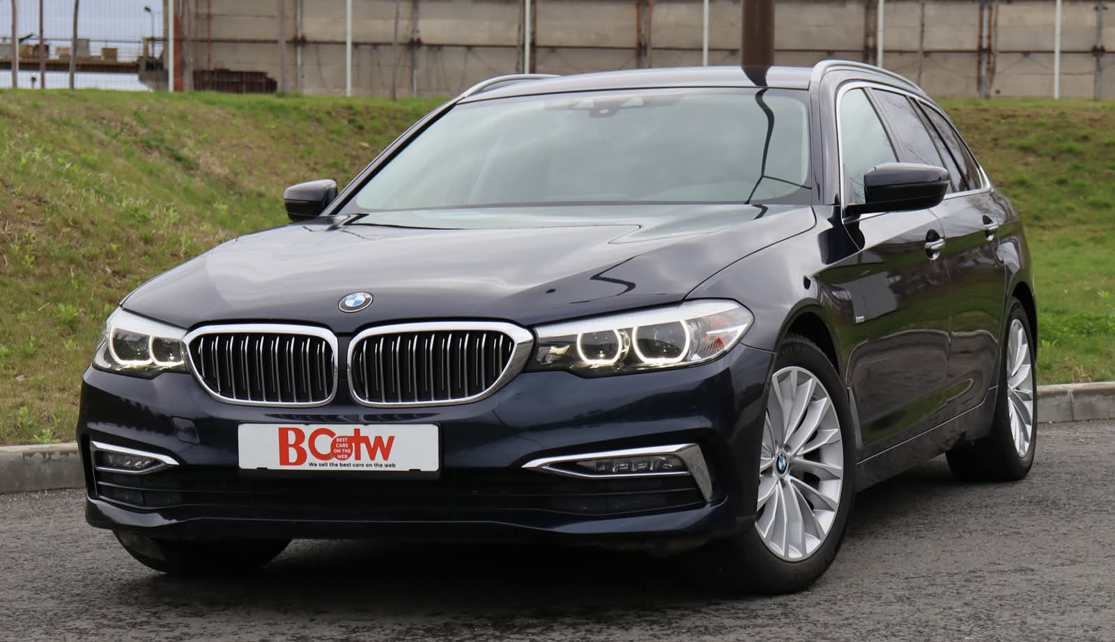 BMW 520 G31 Touring 2.0D 190 CP LuxuryLine - poza 5