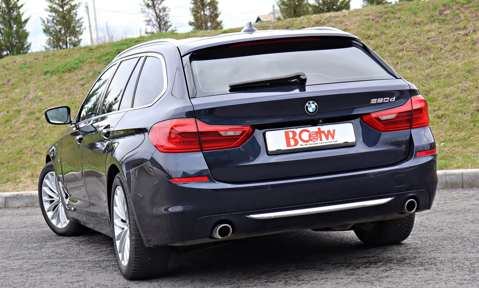 BMW 520 G31 Touring 2.0D 190 CP LuxuryLine - poza 9