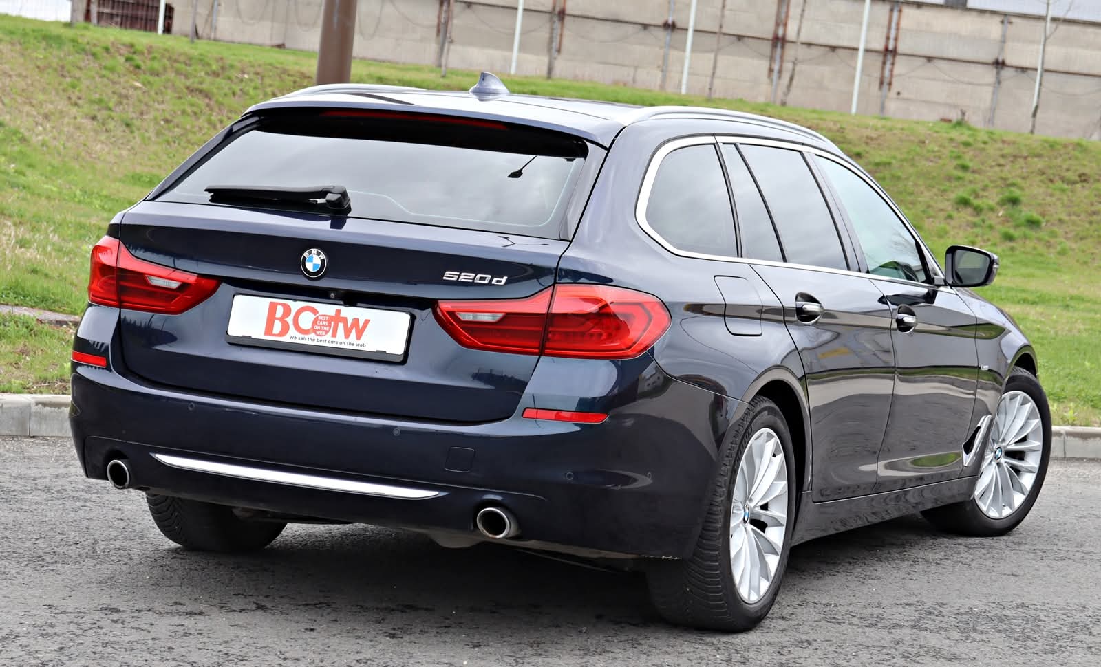BMW 520 G31 Touring 2.0D 190 CP LuxuryLine - poza 11