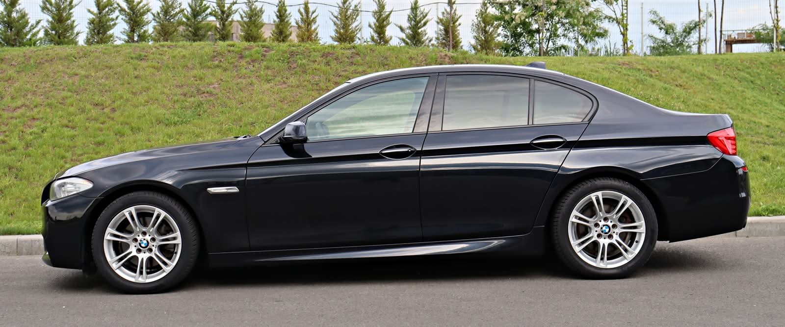 BMW 520D Limuzina M Sport 184 CP Steptronic - poza 6
