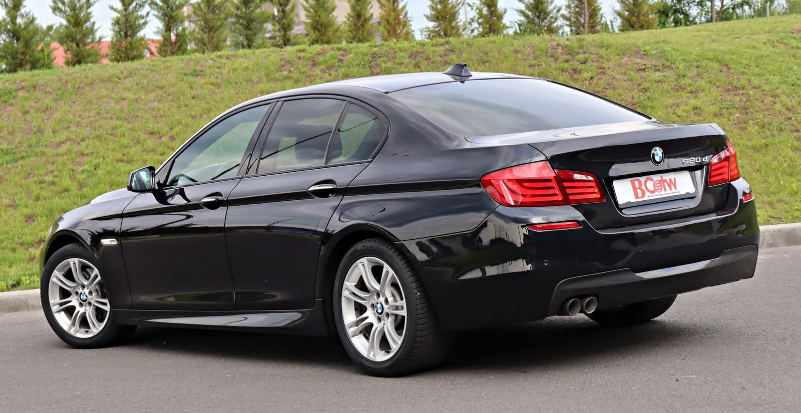 BMW 520D Limuzina M Sport 184 CP Steptronic - poza 8