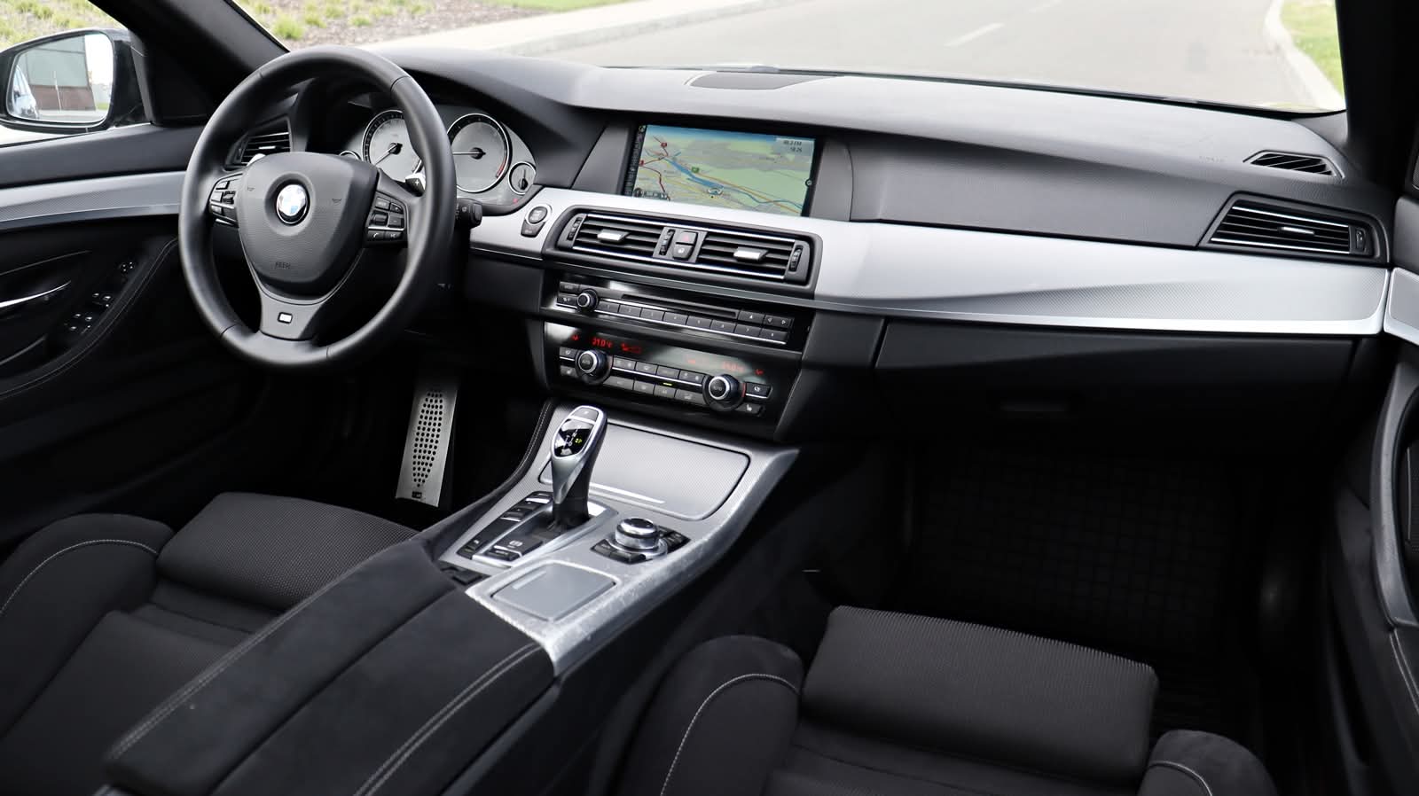 BMW 520D Limuzina M Sport 184 CP Steptronic - poza 19