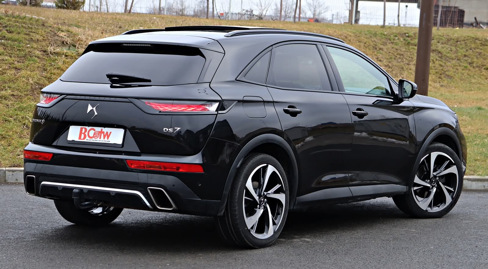 DS 7 Crossback 1.6 PureTech 225 CP Plug-in Hybrid - poza 10