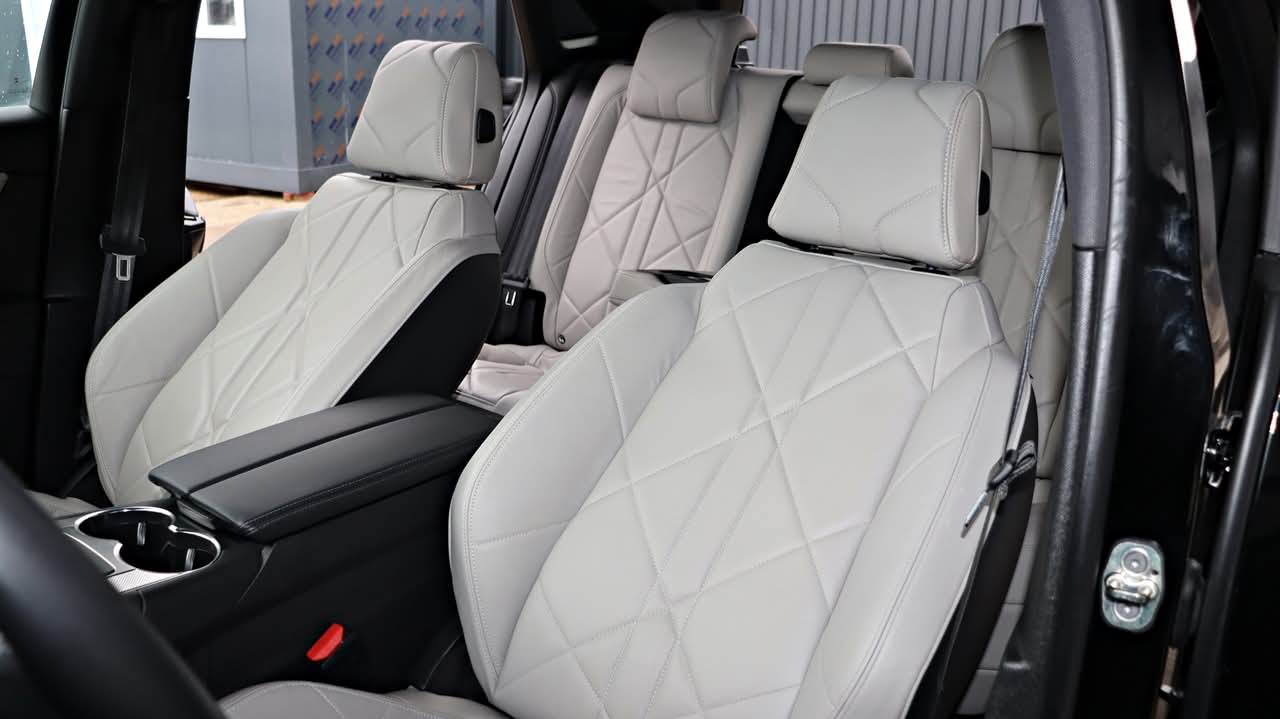 DS 7 Crossback 1.6 PureTech 225 CP Plug-in Hybrid - poza 16