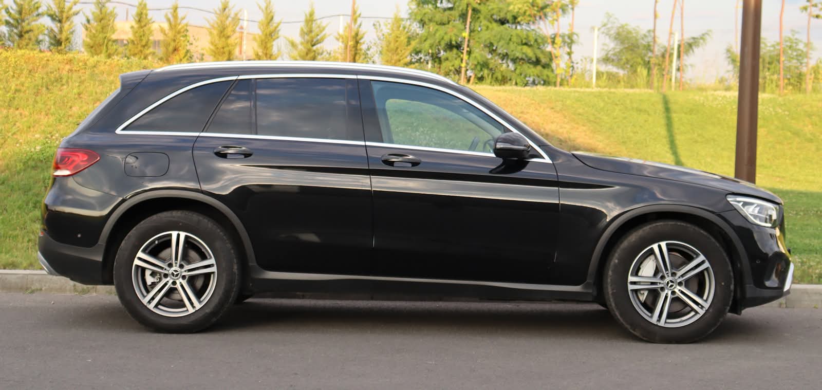 Mercedes GLC 300d Facelift 4MATIC 245 CP G-TRONIC - poza 7