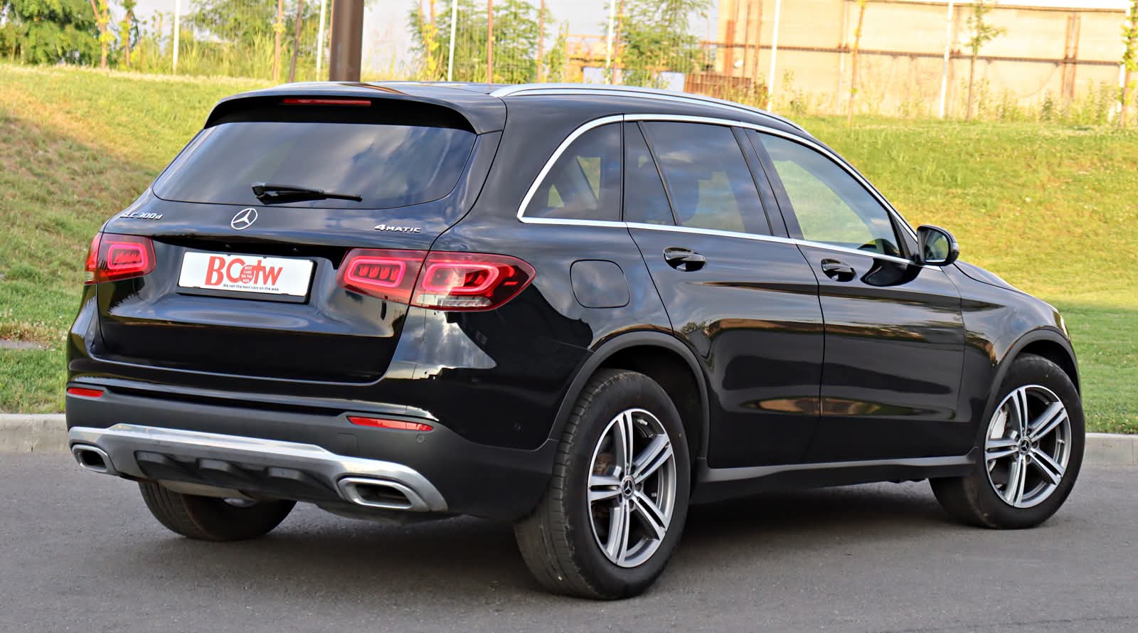Mercedes GLC 300d Facelift 4MATIC 245 CP G-TRONIC - poza 10