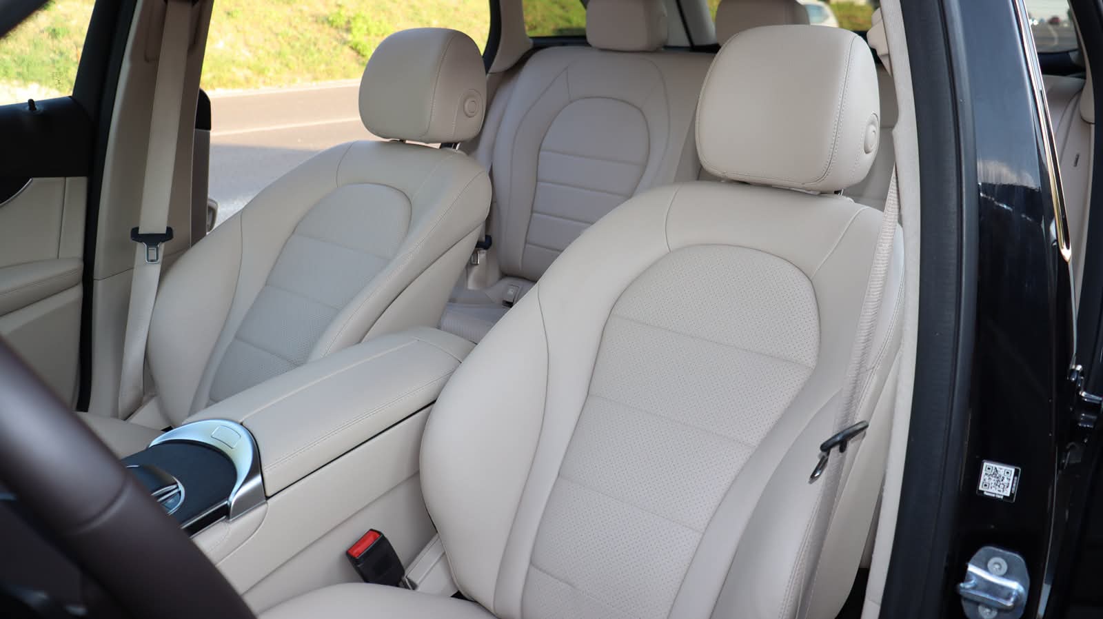 Mercedes GLC 300d Facelift 4MATIC 245 CP G-TRONIC - poza 16