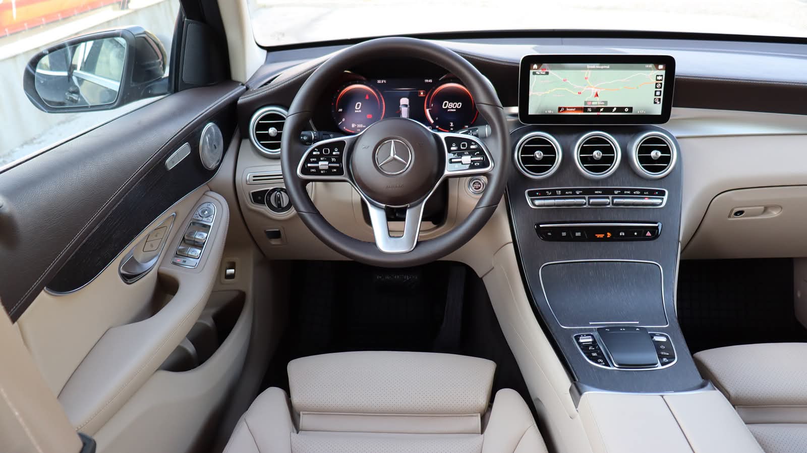 Mercedes GLC 300d Facelift 4MATIC 245 CP G-TRONIC - poza 19